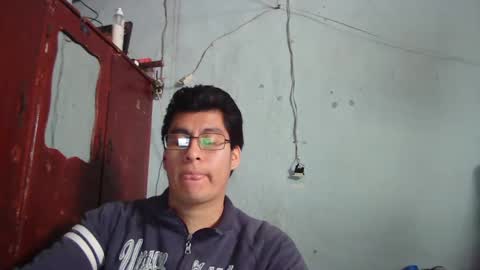 oomaurooo online show from December 24, 7:44 pm