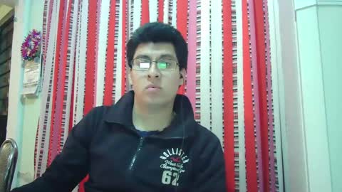 oomaurooo online show from December 19, 8:56 am