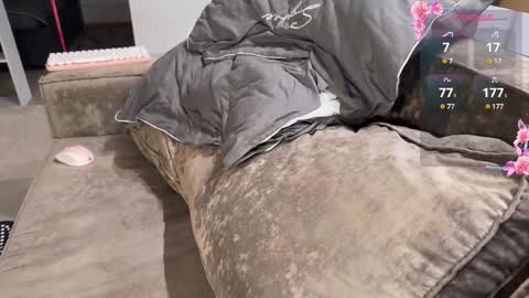 oqza online show from February 24, 8:49 am