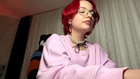 Snapshot of orahisle chatting on October 11, 1:49 pm Thea online show from October 11, 1:49 pm
