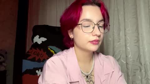 Snapshot of orahisle chatting on October 19, 1:49 pm Thea online show from October 19, 1:49 pm