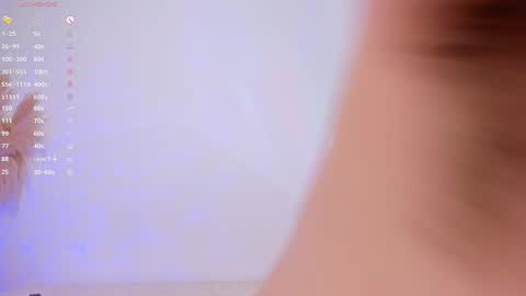 Snapshot of orchide_ chatting on March 11, 3:36 am Claire online show from March 11, 3:36 am