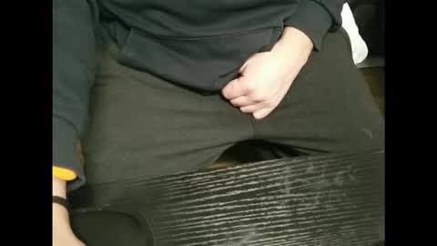 orgasmgiver9090 online show from December 13, 10:05 pm