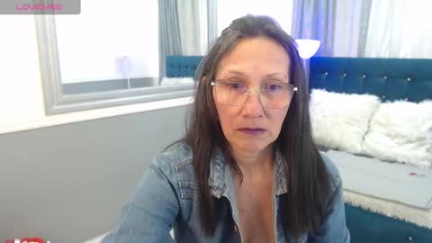 Oriana  online show from September 16, 12:29 pm