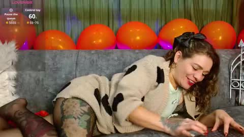 Oriana online show from October 10, 9:52 pm