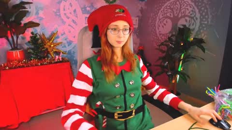 Snapshot of orianna_blade chatting on December 25, 7:13 pm Orianna -  Hi Im into geek culture cosplay crafting LARP games. Shall we play DnD online show from December 25, 7:13 pm