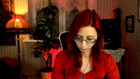 Snapshot of orianna_blade chatting on January 14, 3:04 pm Orianna -  Hi Im into geek culture cosplay crafting LARP games. Shall we play DnD online show from January 14, 3:04 pm