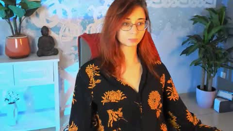 Snapshot of orianna_blade chatting on October 15, 12:50 pm Orianna -  Hi Im into geek culture cosplay crafting LARP games. Shall we play DnD online show from October 15, 12:50 pm