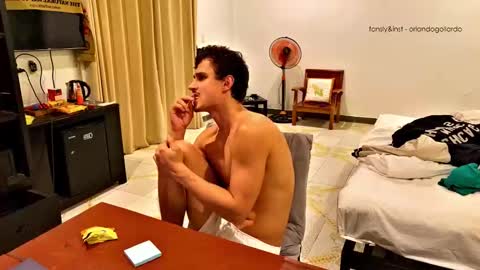 Fansly and Instagram -  online show from February 9, 3:04 pm