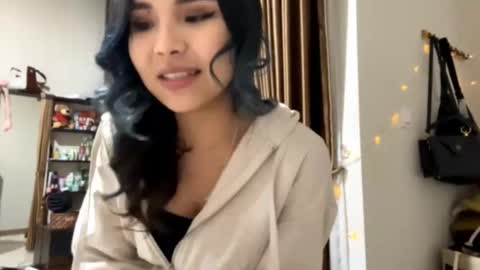 Snapshot of orphaajayi chatting on September 24, 1:51 pm Angel online show from September 24, 1:51 pm