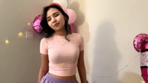 Snapshot of orphaajayi chatting on October 9, 11:32 pm Angel online show from October 9, 11:32 pm