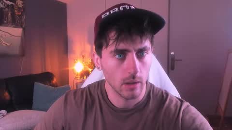 Oscar online show from September 28, 9:02 pm