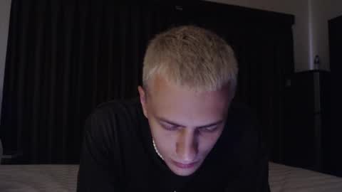 Oscar online show from December 6, 7:04 am