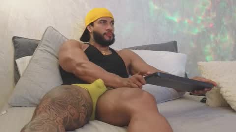 osher_cox online show from November 28, 2:52 am