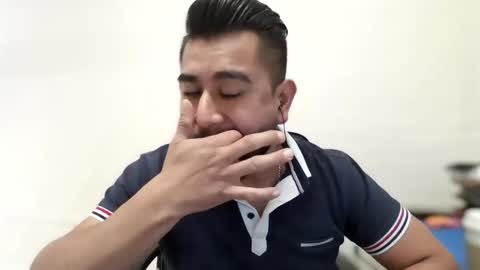 oskregal online show from April 15, 9:26 pm