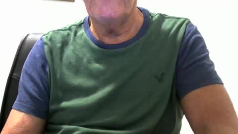 Ossi online show from December 18, 3:35 am