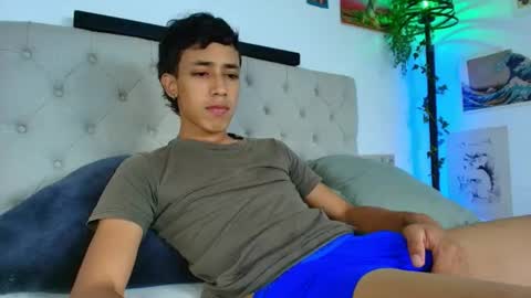 ostin 18hot online show from June 26, 3:01 am