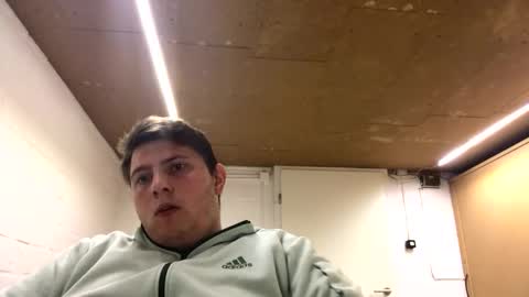 outflayd online show from December 18, 3:07 pm