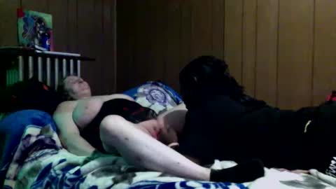 Dude online show from April 22, 11:12 pm