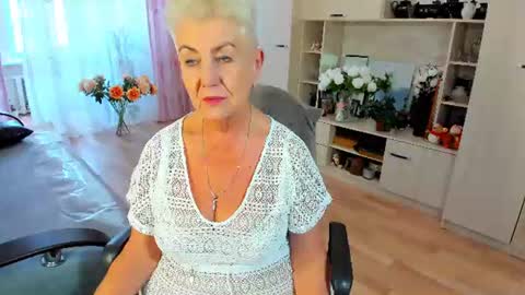Alla online show from July 6, 1:08 pm