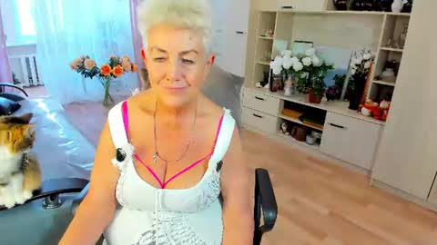 Alla online show from July 28, 1:32 pm