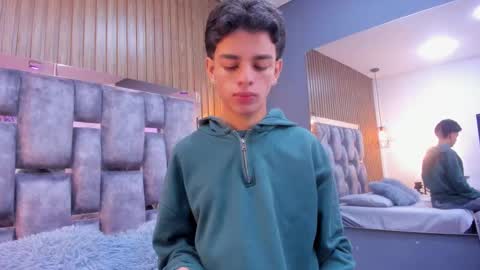 Owen Johnson online show from March 29, 11:45 am