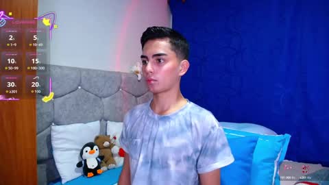 Snapshot of owenblue__ chatting on September 12, 10:23 pm Owen Independent model online show from September 12, 10:23 pm