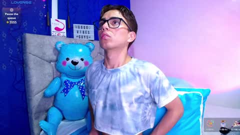 Snapshot of owenblue__ chatting on January 25, 7:06 am Owen Independent model online show from January 25, 7:06 am