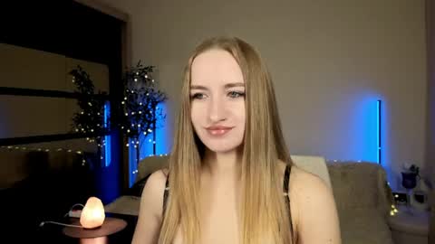 Oxy Foxie online show from June 5, 11:32 pm