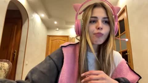 Eva online show from February 2, 6:48 pm