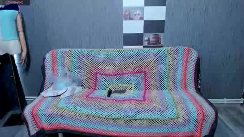 Ella online show from September 30, 7:52 am