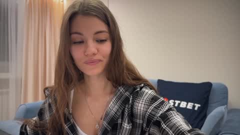 Polli    IG    paaulina love   online show from December 10, 2:06 pm