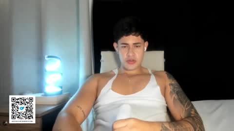Snapshot of pablo_boston chatting on October 22, 5:54 am Javi online show from October 22, 5:54 am