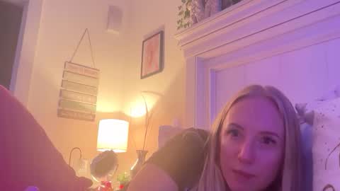 paige32323 online show from January 13, 12:29 am