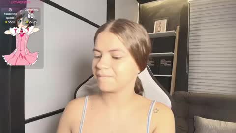 Snapshot of paigejayden chatting on March 7, 9:27 pm Paige online show from March 7, 9:27 pm