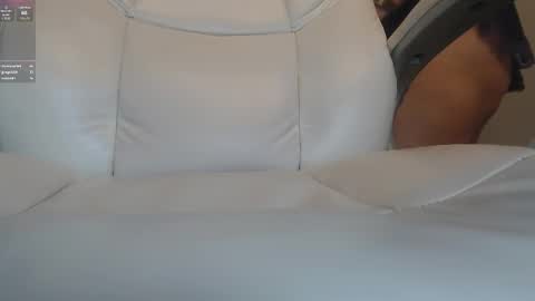 Snapshot of paiper_halliwey_ chatting on February 17, 9:00 pm paiper online show from February 17, 9:00 pm