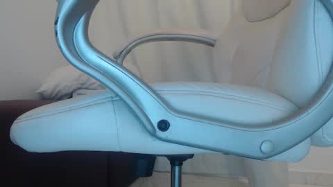 Snapshot of paiper_halliwey_ chatting on September 18, 4:44 pm paiper online show from September 18, 4:44 pm