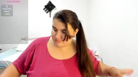 Mia online show from February 28, 2:20 am