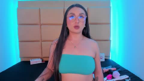 palmer_summer online show from April 8, 10:13 pm