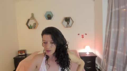 Paloma  online show from June 7, 7:19 pm
