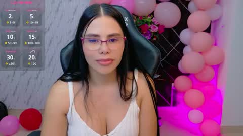 Pam online show from June 11, 6:39 pm
