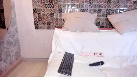 pamela_johnsonn online show from March 6, 2:09 am