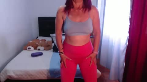 Pamela Jagger online show from January 14, 1:52 pm