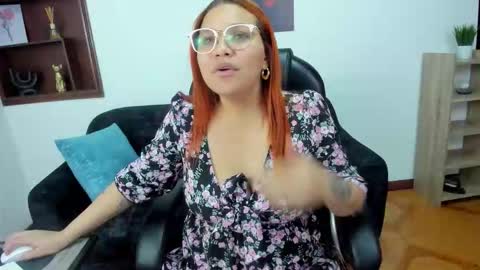 P A M E L A 3 online show from March 8, 3:27 pm