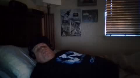 panos online show from February 16, 1:42 pm