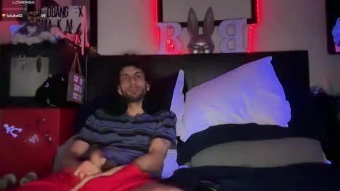 PantsLessTraveler online show from November 12, 5:21 am