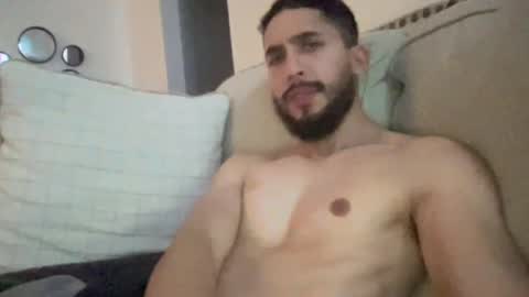 papicubano_guapo23cm online show from November 26, 8:22 am