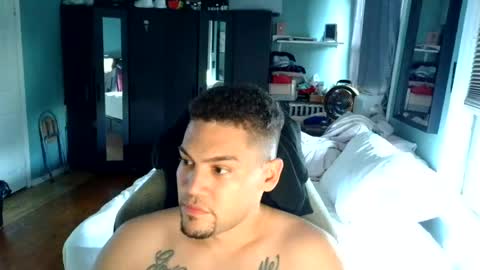 PapiiNyc21 online show from July 31, 5:03 pm