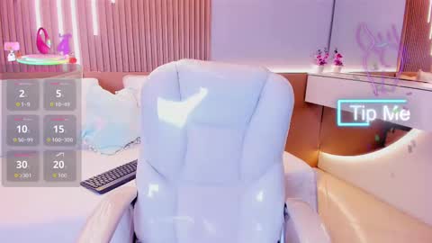 Amy and my doll online show from November 14, 4:36 am