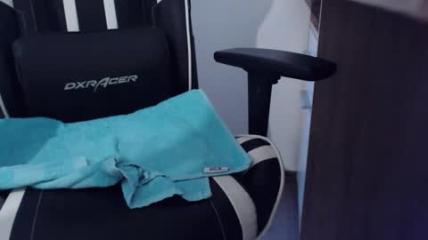 Sascha online show from April 30, 7:46 am